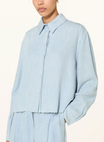 Laden Sie das Bild in den Galerie-Viewer, Jeansbluse
