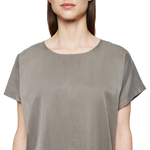 Laden Sie das Bild in den Galerie-Viewer, &quot;CORAMY&quot; Shirt brown
