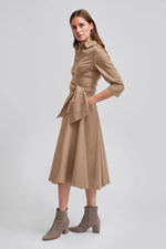 Laden Sie das Bild in den Galerie-Viewer, Kleid &quot;GINA&quot; in Taupe
