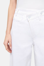 Laden Sie das Bild in den Galerie-Viewer, Jeans "BAGGY ASYMMETRICAL"
