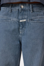 Laden Sie das Bild in den Galerie-Viewer, Jeans "TORI X"
