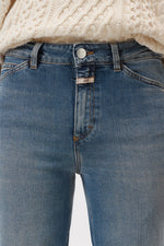 Laden Sie das Bild in den Galerie-Viewer, Wide Jeans "WERA"

