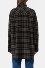 Laden Sie das Bild in den Galerie-Viewer, Kariertes Flanell-Overshirt
