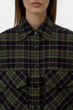 Laden Sie das Bild in den Galerie-Viewer, Kariertes Flanell-Overshirt
