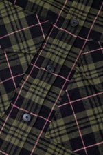 Laden Sie das Bild in den Galerie-Viewer, Kariertes Flanell-Overshirt
