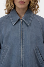 Laden Sie das Bild in den Galerie-Viewer, Denim-Blouson
