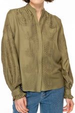 Laden Sie das Bild in den Galerie-Viewer, Bestickte Bluse "ROMANTIC"
