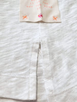 Laden Sie das Bild in den Galerie-Viewer, T-Shirt "PHILIPPA C"
