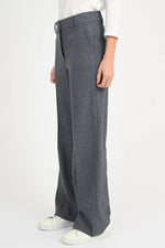 Laden Sie das Bild in den Galerie-Viewer, Hose &quot;AMELIE&quot; in Midnight Grey
